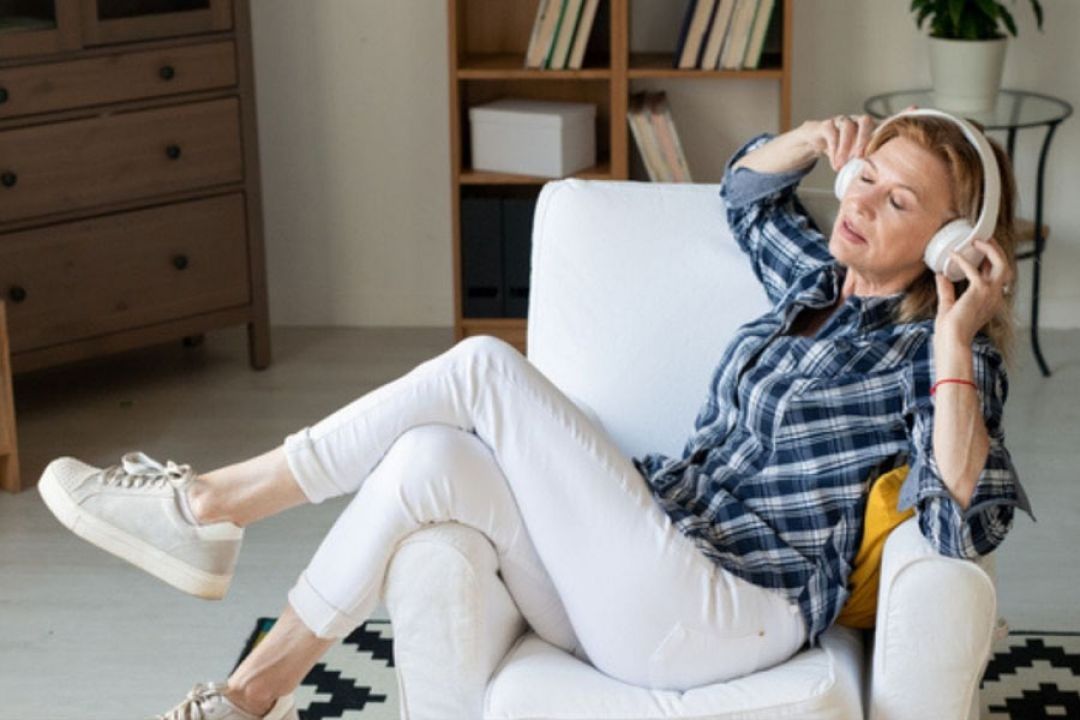Dicas de moda e conforto pós 50 anos: Saiba como escolher as roupas certas.