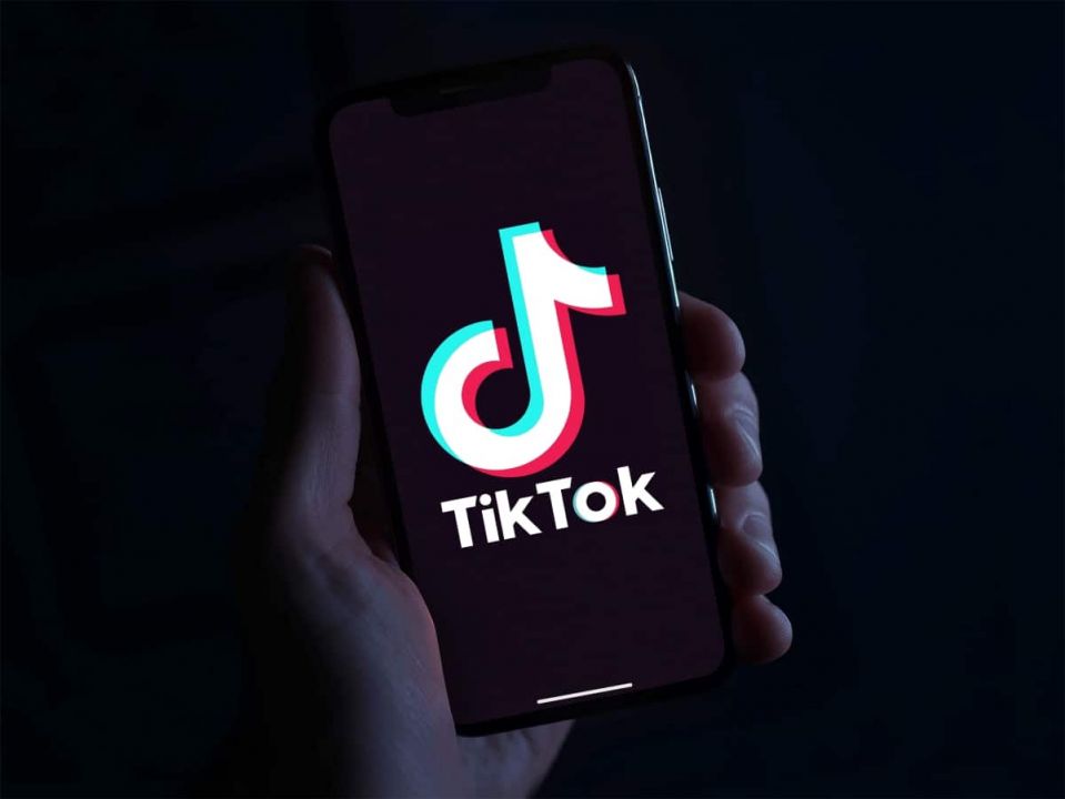 7 músicas antigas que voltaram com tudo no TikTok