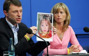 Caso Madeleine McCann: Irmã fala publicamente pela primeira vez