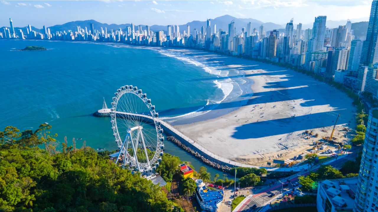 Balneário Camboriú: Confira dicas para curtir tudo o que essa praia oferece de melhor