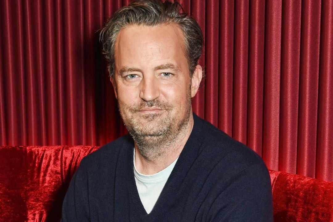 Por que elenco principal de “Friends” não se pronunciou sobre a morte de Matthew Perry