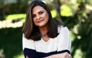 Morre Elizangela, atriz de diversas novelas de sucesso da Globo