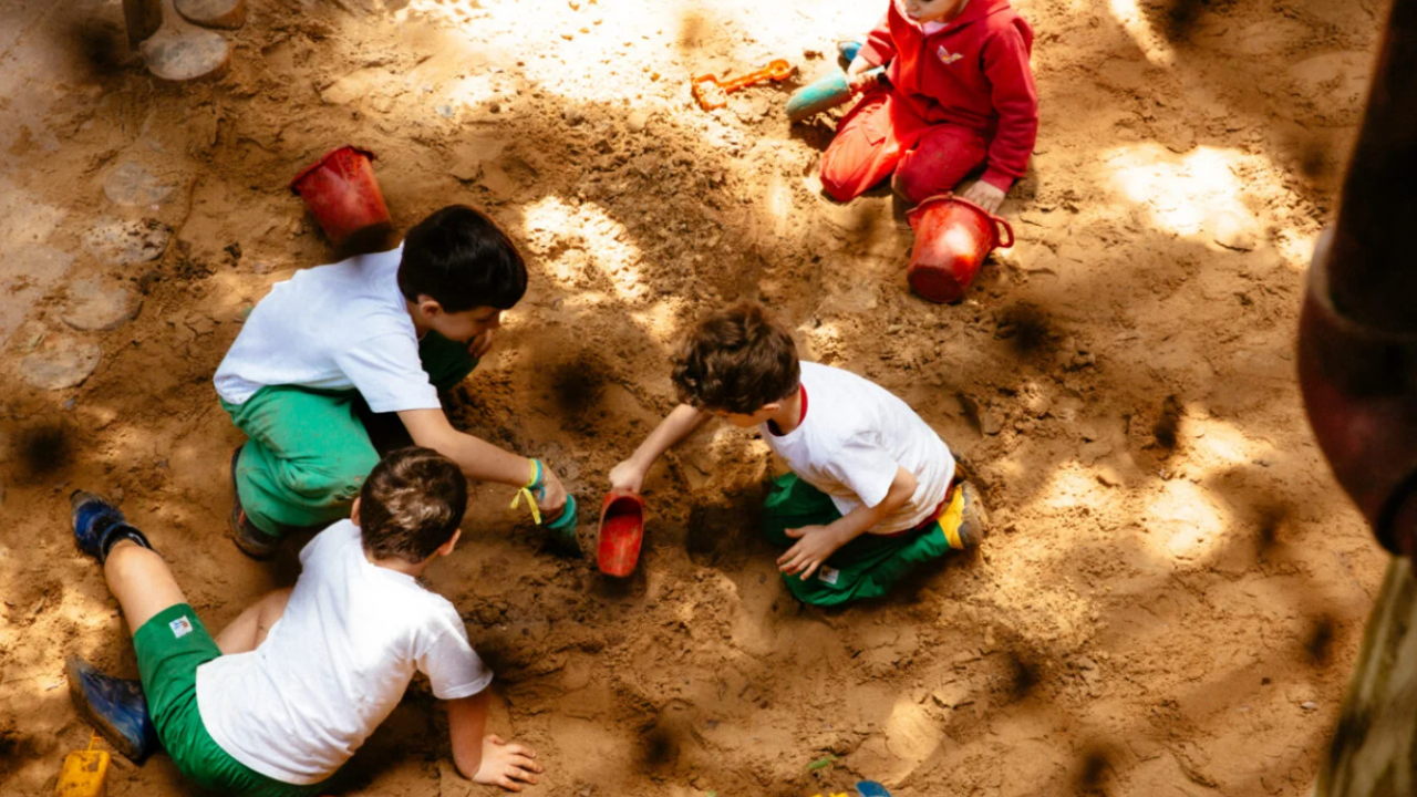6 benefícios do brincar no dia a dia das crianças
