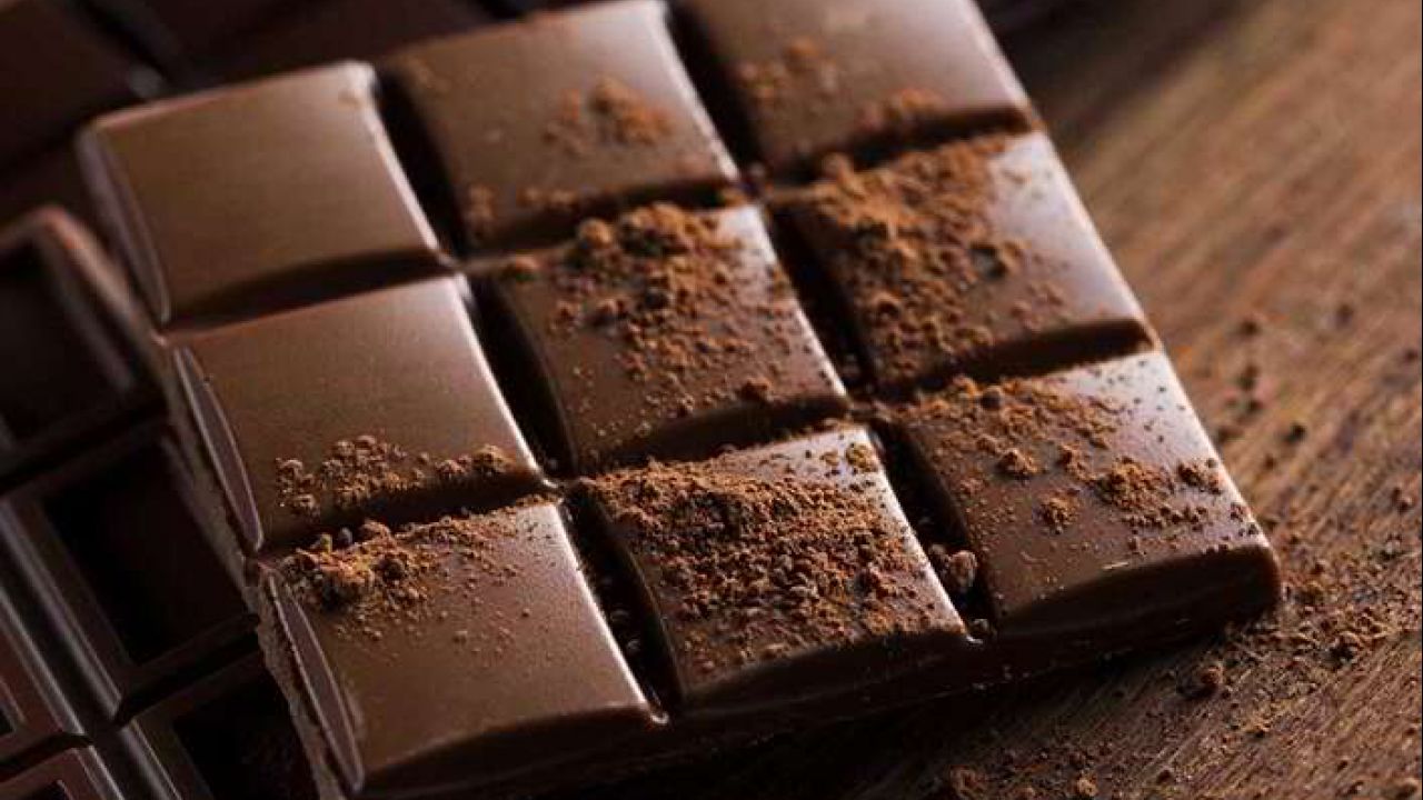 Benefícios do cacau: Descubra os 5 tipos de chocolate que podem melhorar sua saúde