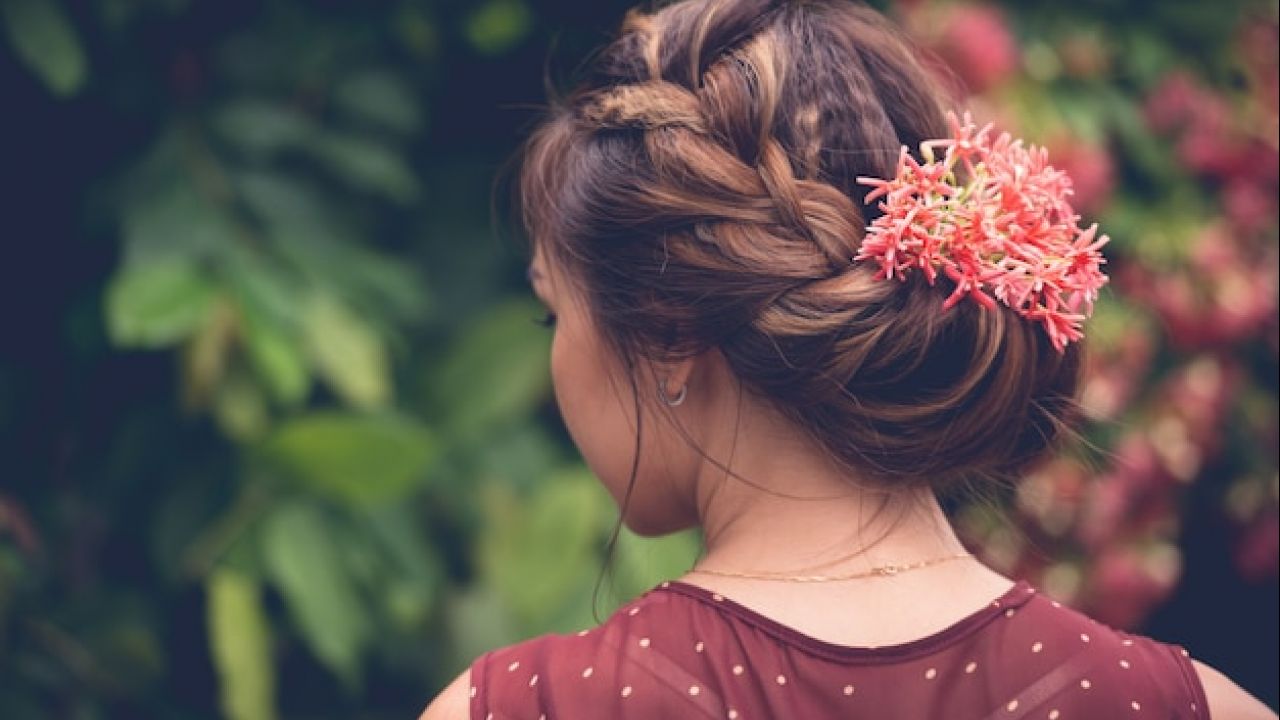 Como escolher a pomada modeladora ideal e transformar seu penteado