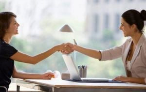 Como se destacar no novo emprego: 5 Estratégias comprovadas para impressionar nos primeiros 90 dias