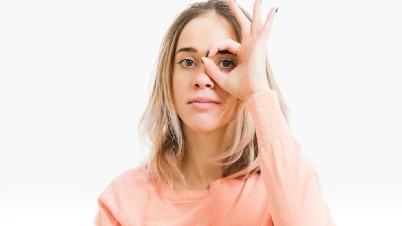 Como disfarçar olheiras: Técnicas profissionais para olhar radiante