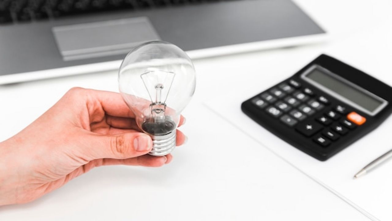 Isenção na conta de luz: 17 milhões de famílias podem ter energia gratuita
