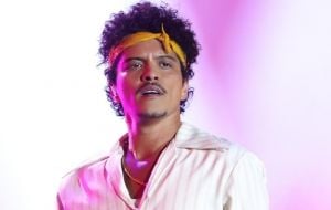 Bruno Mars lança "Bonde do Brunão": Hit que conquistou o Brasil