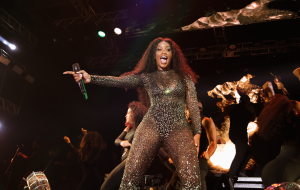 IZA aposta no Reggae: Terceiro álbum promete revolução musical