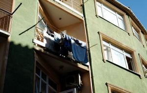Como lidar com vizinho que incomoda: Soluções práticas e eficazes