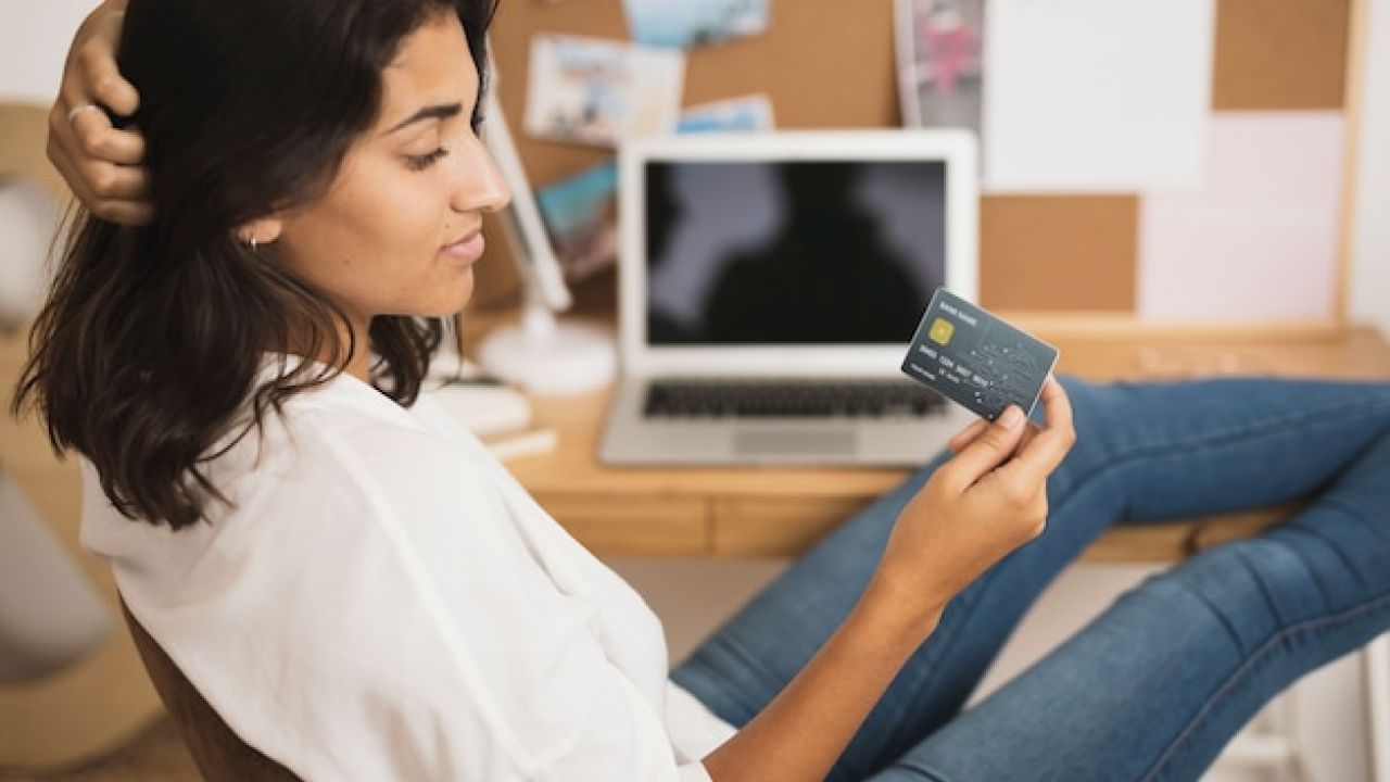 Como conseguir cartão de crédito mesmo com nome sujo