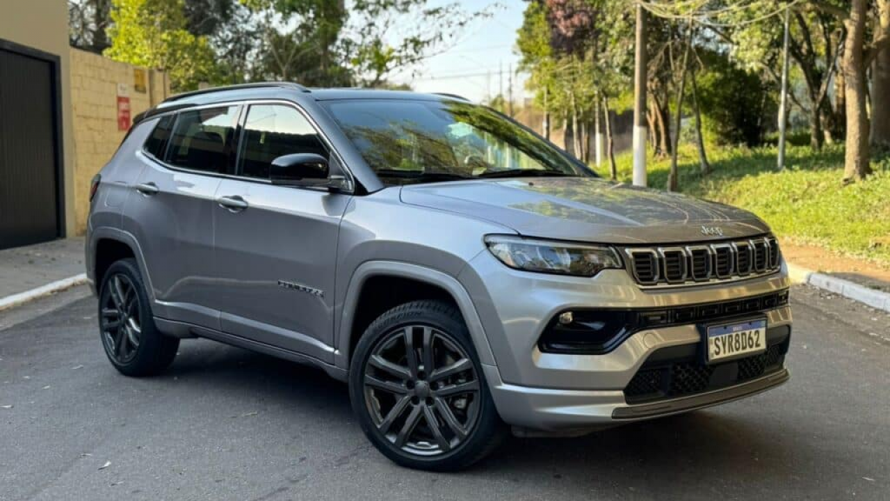 Jeep Compass 2026 surpreende: Preços caem até R$ 20 mil com novidades