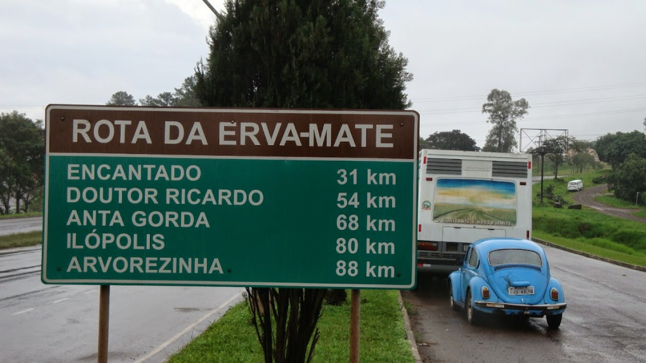 Por que o Brasil tem nomes de cidade tão curiosos? (E os mais engraçados!)