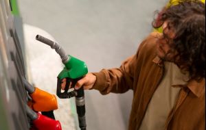 Etanol vs. Elétricos: quem vence a disputa no mercado brasileiro?