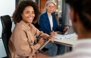 Erros mais comuns em entrevistas de emprego e como evitá-los