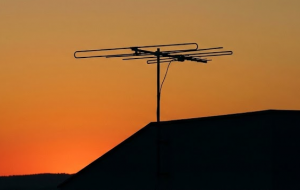 Antena caseira de TV digital: aprenda a fazer em casa gastando R$ 20