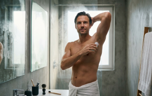Suor e mau odor: Rotina masculina prática resolve sem exageros
