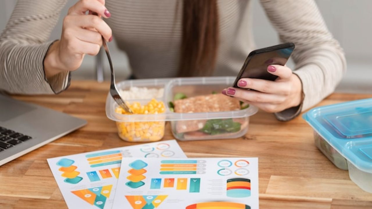 Como planejar compras do mês e gastar menos no mercado