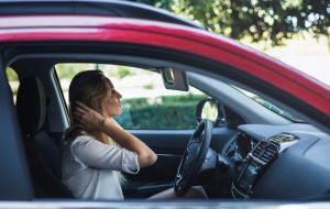 Como reduzir ruídos internos do carro: causas e soluções práticas