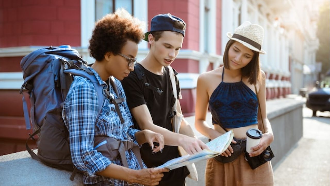 Turismo sem roteiro: por que jovens estão viajando diferente