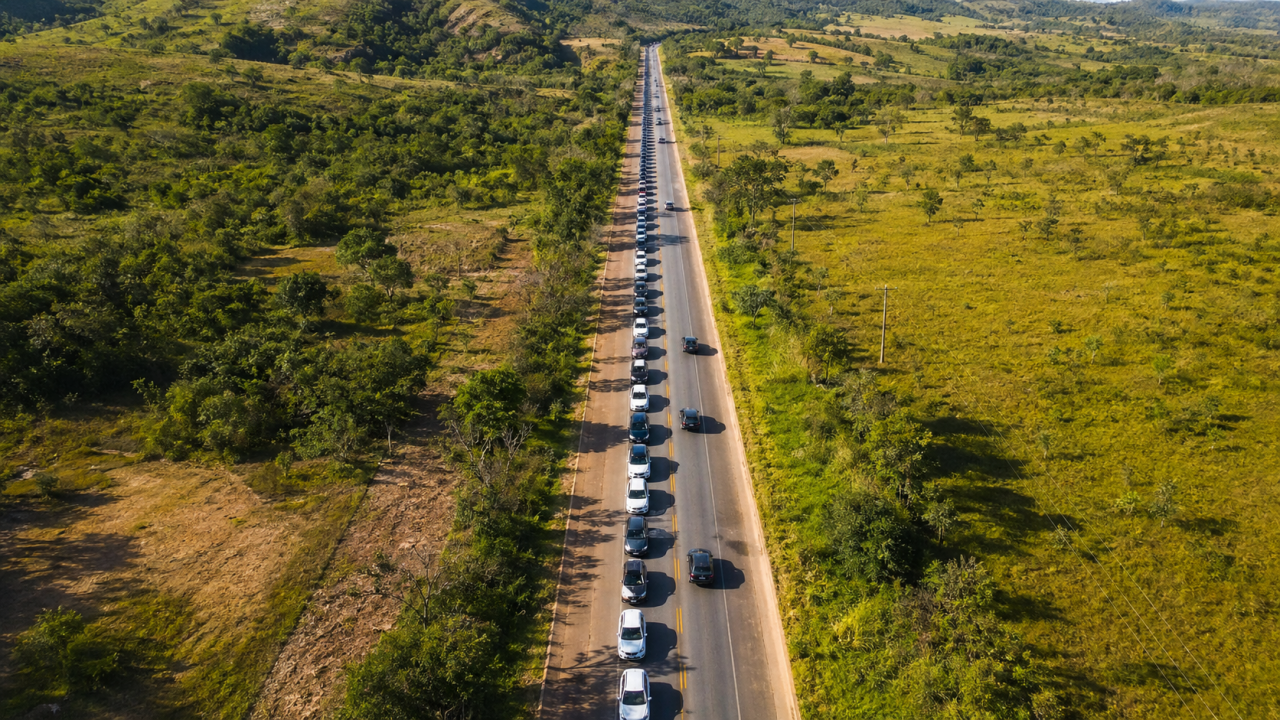 Restrição de caminhões no feriado de 1º de maio: o que muda nas rodovias