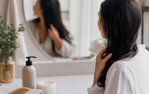 Cabelo no inverno: cuidados simples para reduzir ressecamento sem exagerar nos produtos