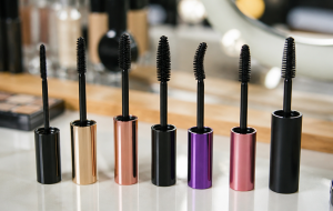Máscara de cílios Maybelline x Quem Disse, Berenice?: qual perfil de efeito cada linha atende melhor