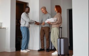 Imóveis de leilão podem ampliar rentabilidade de investidores no Airbnb