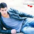Taylor Lautner - In Love