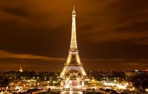 Torre Eiffel à noite, de Paris