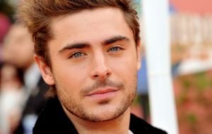 O galã Zac Efron