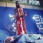 Remake de Carrie - A Estranha terá Juliane Moore no papel de mãe