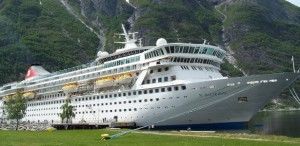 cruzeiro-balmoral-vai-reproduzir-o-percurso-do-titanic-pelo-oceano-atlantico-1333479203268_615x300