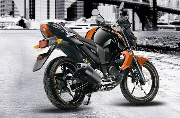 yamaha-fzs-2013_02