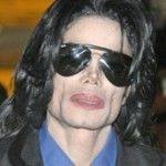 Michael Jackson é processado depois de morto