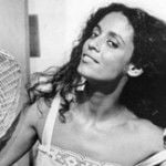 Sonia Braga se chateia com a Globo