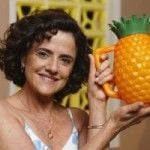 Marieta Severo comemora o 12° ano de dona Nenê, em A Grande Família, e revela polêmicas de sua carreira