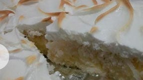 Torta cremosa de coco