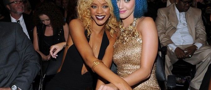 Rihanna convida Katy Perry para participar de reality show produzido por ela