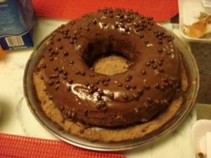 Bolo de chocolate com calda de chocolate