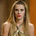 Carolina Dieckmann tem que emagrecer para viver jovem traficada em 'Salve jorge' 