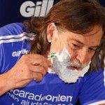 José de Abreu recebe cachê para tirar a barba e faz doação