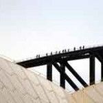 Passeio permite ver Sidney do topo, na Sidney Harbour Bridge