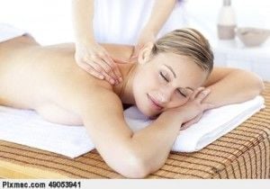 Aprenda a fazer uma massagem anti-stress nas costas
