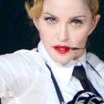 Madonna se irrita com fãs durante ensaio