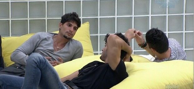 André fala estar "Amarradão" em Fernanda em 'BBB13'