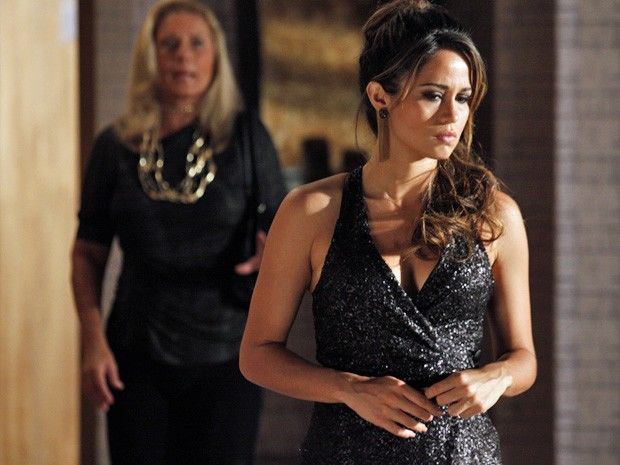 morena_descobre_segredo