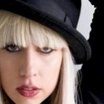 Lady Gaga é submetida a cirurgia no quadril