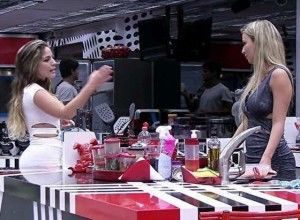 fernanda-e-anamara-discutindo